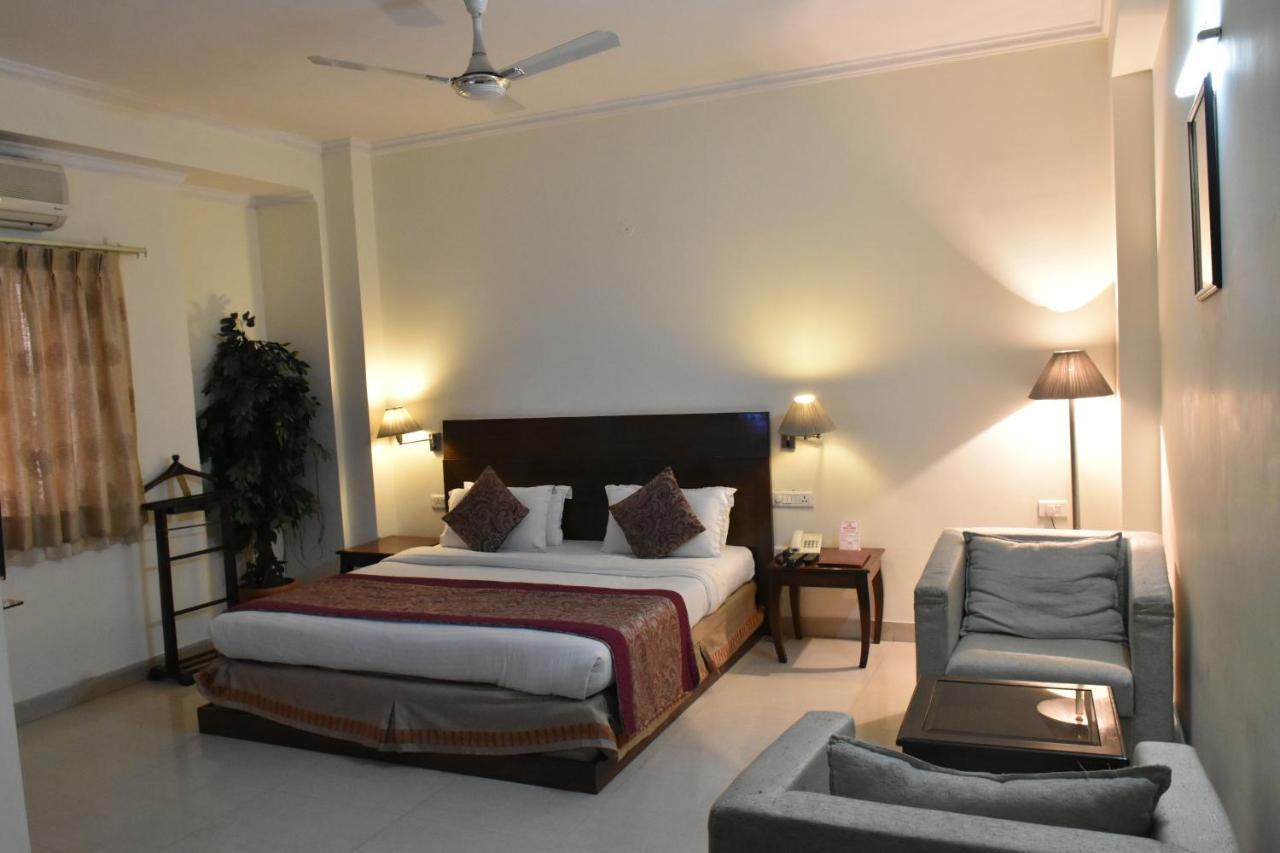Hotel Lohias Delhi Airport New Delhi Eksteriør billede