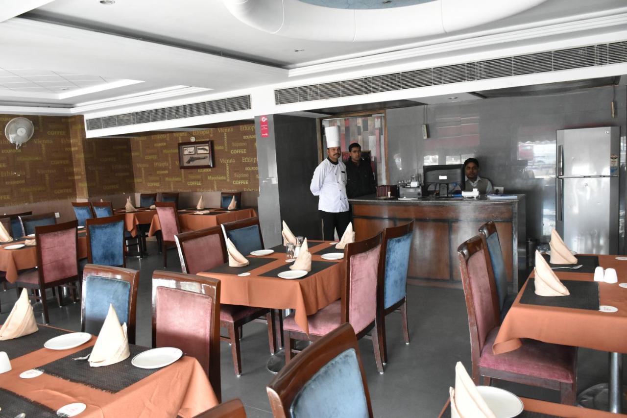 Hotel Lohias Delhi Airport New Delhi Eksteriør billede