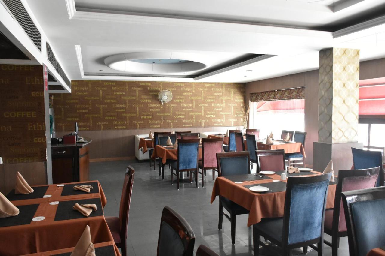 Hotel Lohias Delhi Airport New Delhi Eksteriør billede